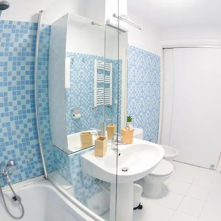 Spacious And Modern Close To Old City Bucharest